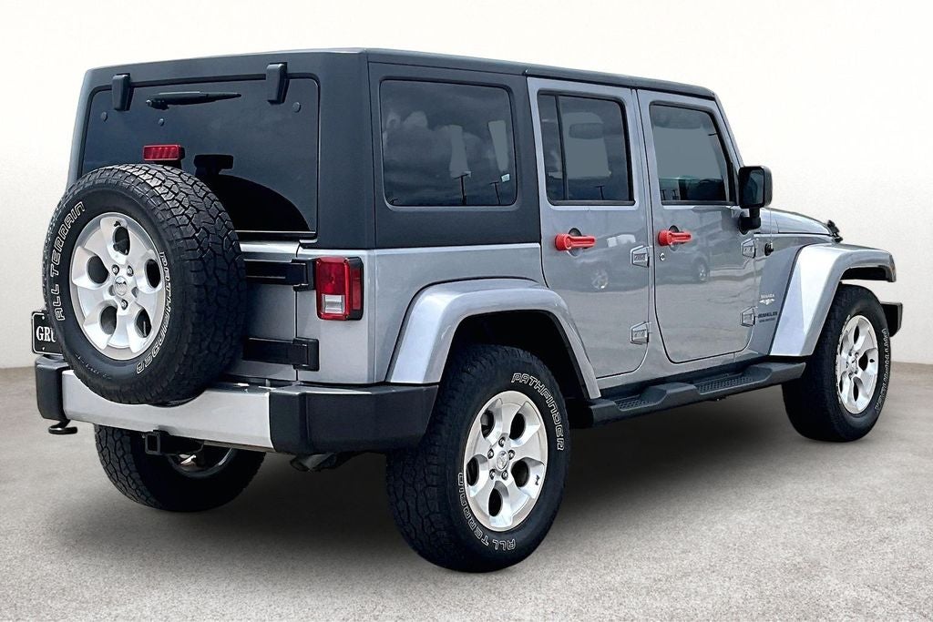 2015 Jeep Wrangler — side profile view