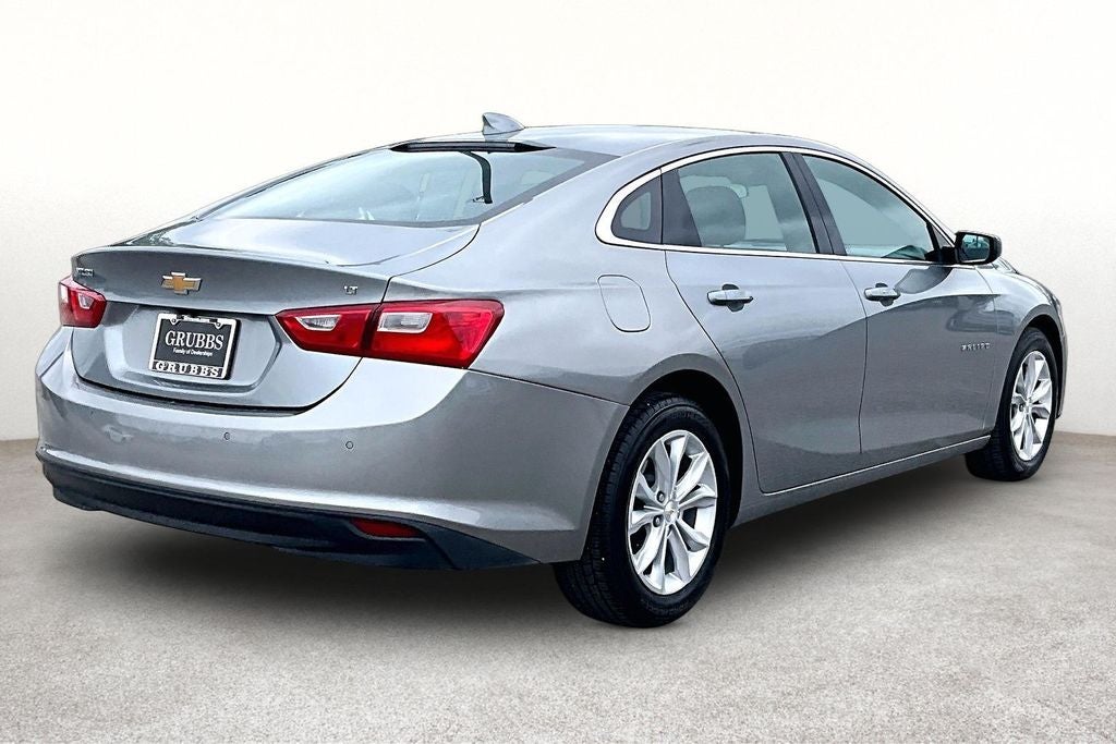 2025 Chevrolet Malibu — side profile view