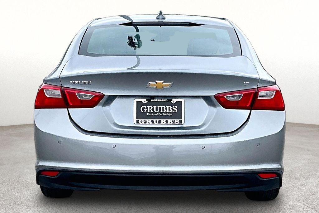 2025 Chevrolet Malibu — detail view